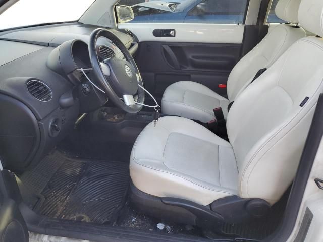 2008 Volkswagen New Beetle Triple White