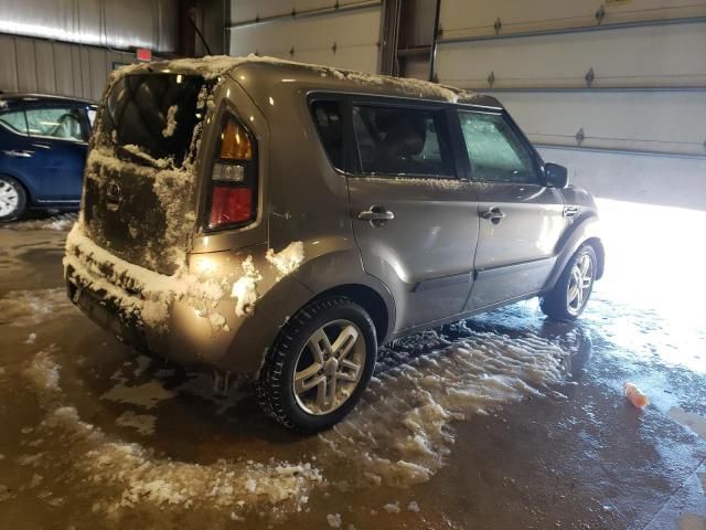 2011 KIA Soul +