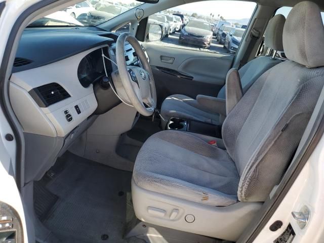 2014 Toyota Sienna LE