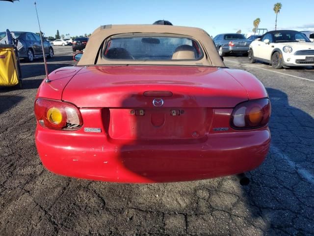 2000 Mazda MX-5 Miata Base