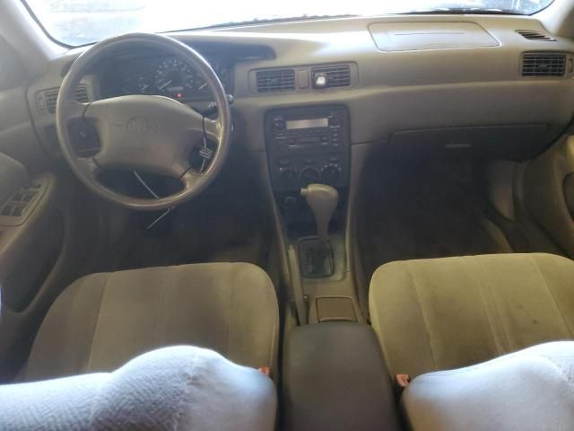 2000 Toyota Camry CE