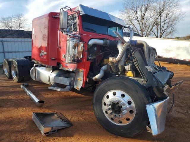 2003 Freightliner Conventional FLD132 XL Classic