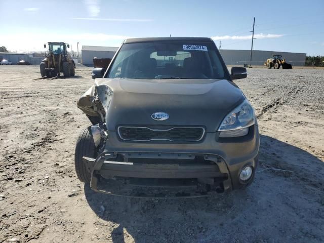 2013 KIA Soul +