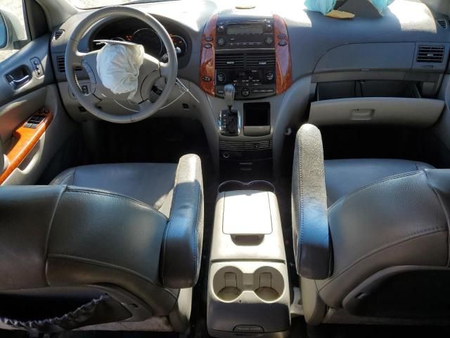 2006 Toyota Sienna XLE