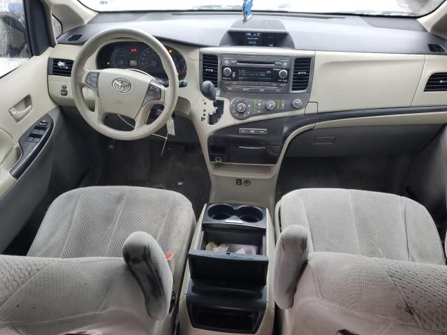 2011 Toyota Sienna LE