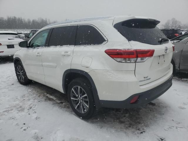 2017 Toyota Highlander SE