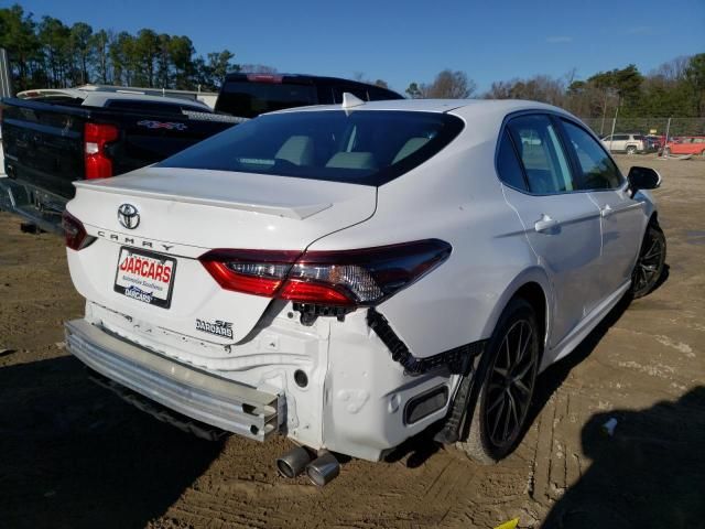 2022 Toyota Camry SE