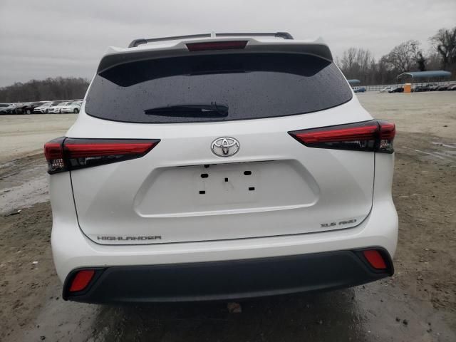 2022 Toyota Highlander XLE