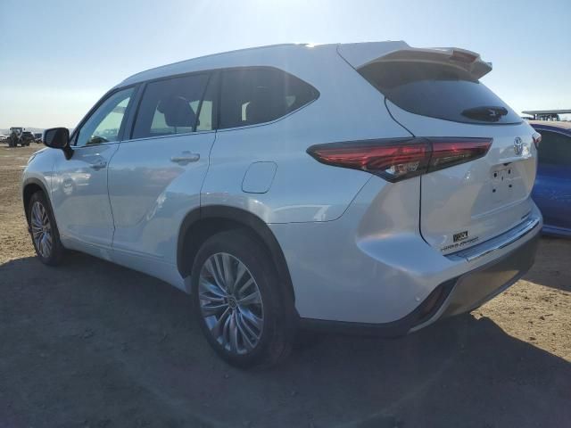 2022 Toyota Highlander Platinum