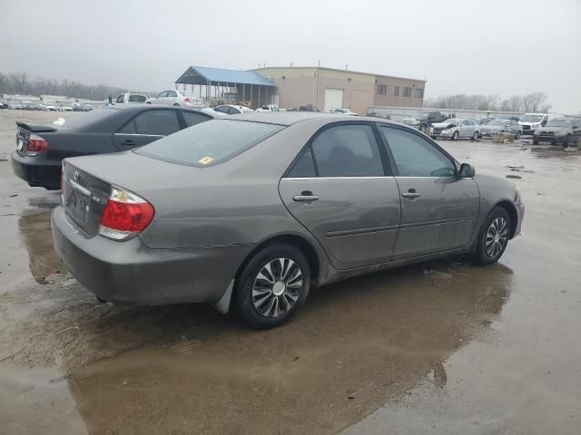 2005 Toyota Camry LE