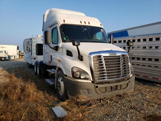 2017 Freightliner Cascadia 113