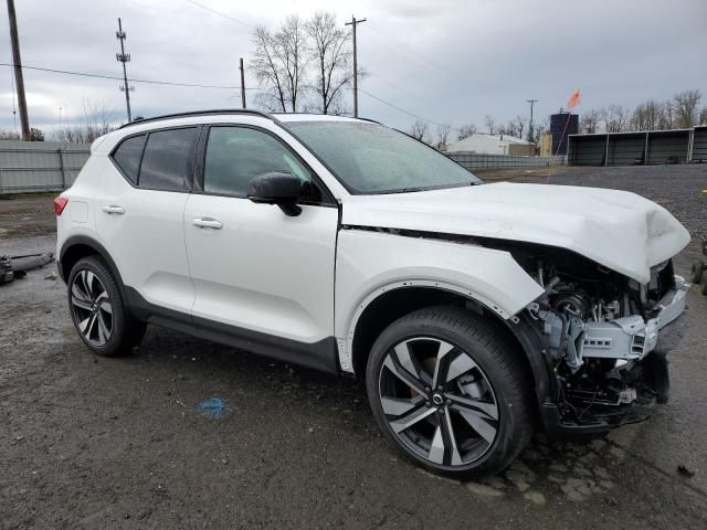 2024 Volvo XC40 Plus