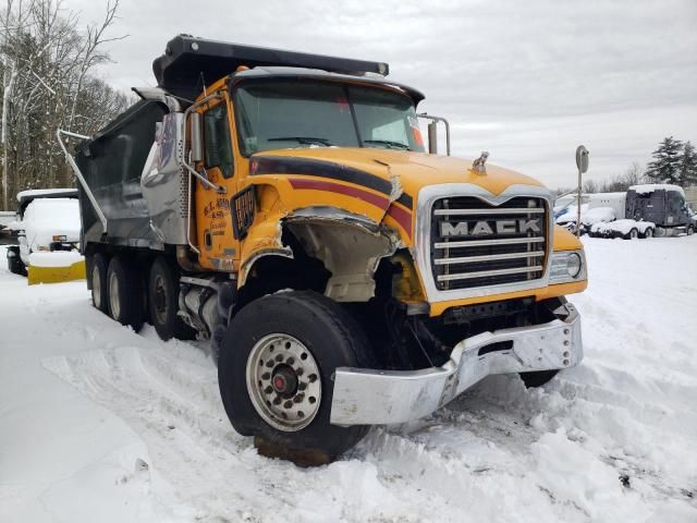 2006 Mack 700 CV700