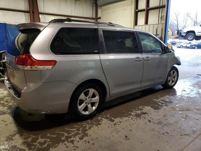 2013 Toyota Sienna LE