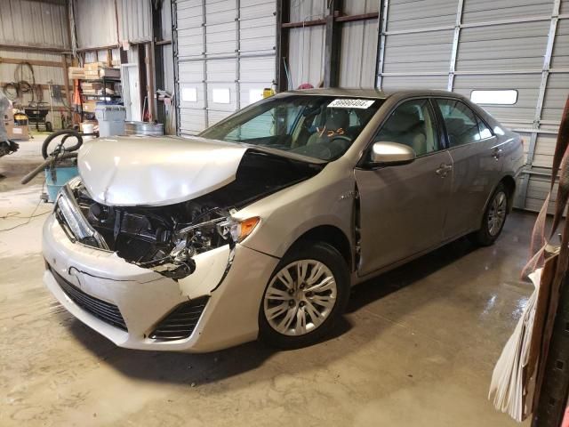 2014 Toyota Camry Hybrid