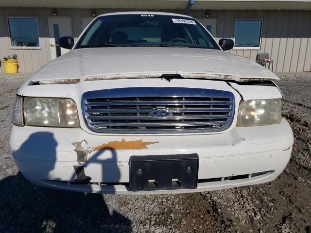 2004 Ford Crown Victoria