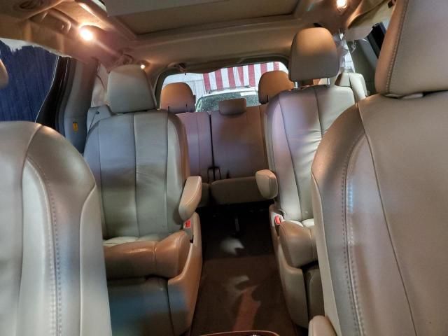 2011 Toyota Sienna XLE