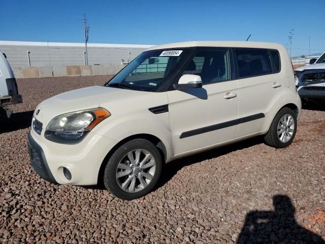 2013 KIA Soul +