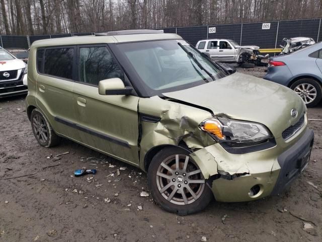 2010 KIA Soul +