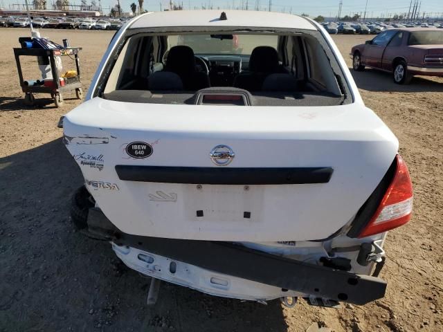 2011 Nissan Versa S