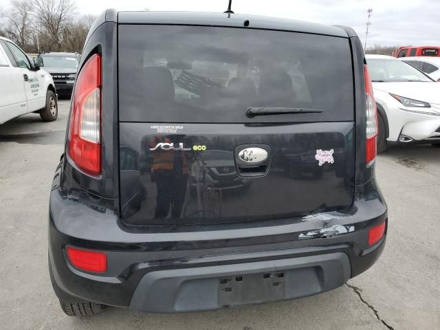 2013 KIA Soul +