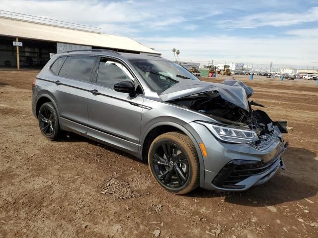 2023 Volkswagen Tiguan SE R-LINE Black