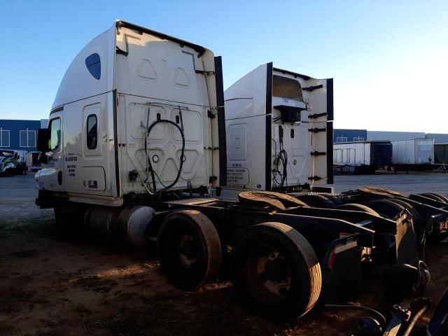 2018 Freightliner Cascadia 125