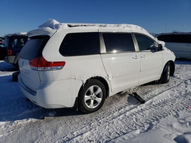 2014 Toyota Sienna LE