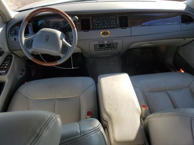 2000 Lincoln Town Car Cartier