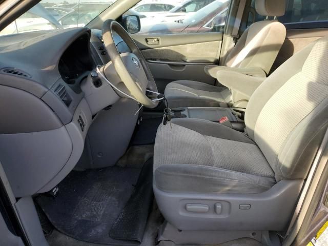 2006 Toyota Sienna CE