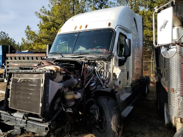 2015 Freightliner Cascadia 125