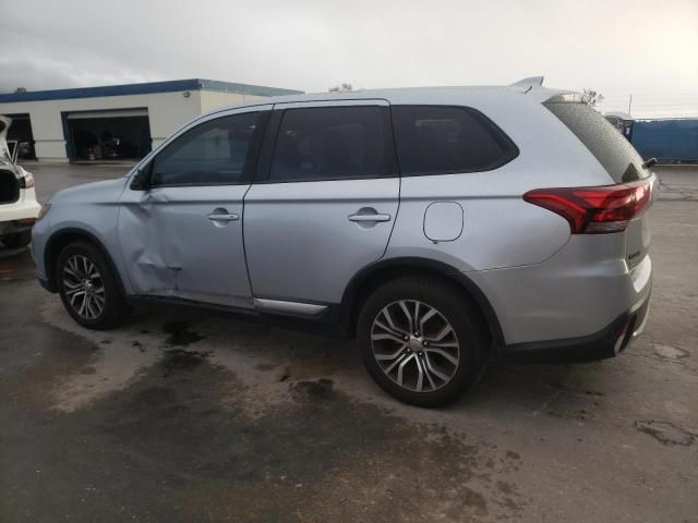 2017 Mitsubishi Outlander ES