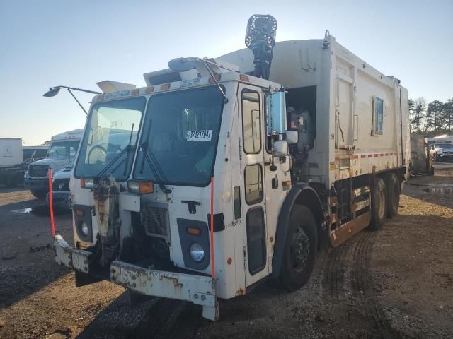 2013 Mack 600 LEU600