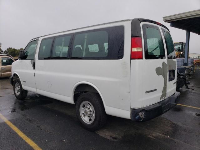 2004 Chevrolet Express G2500