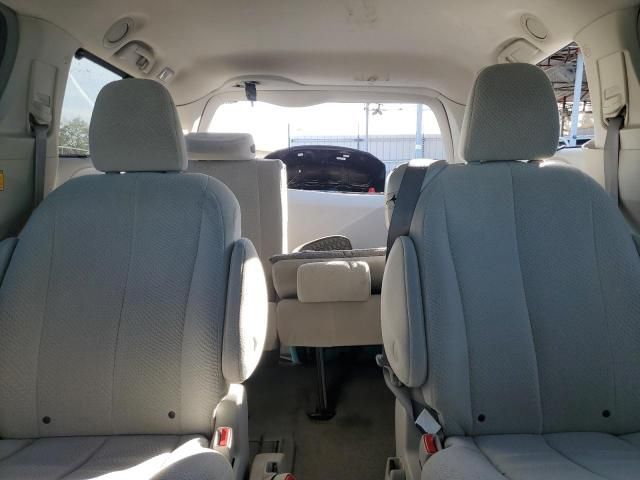 2011 Toyota Sienna LE