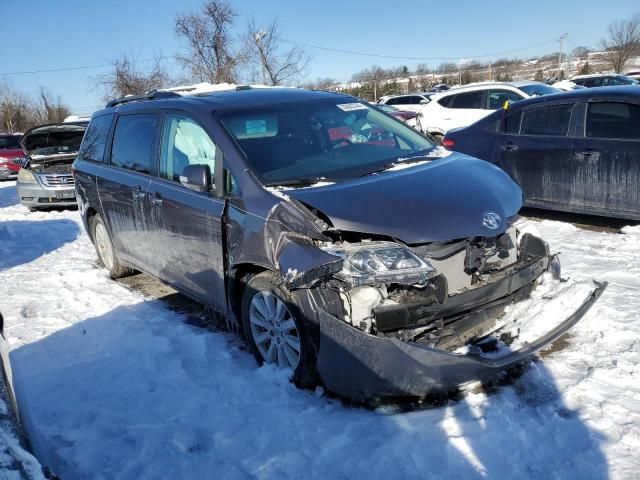 2017 Toyota Sienna XLE