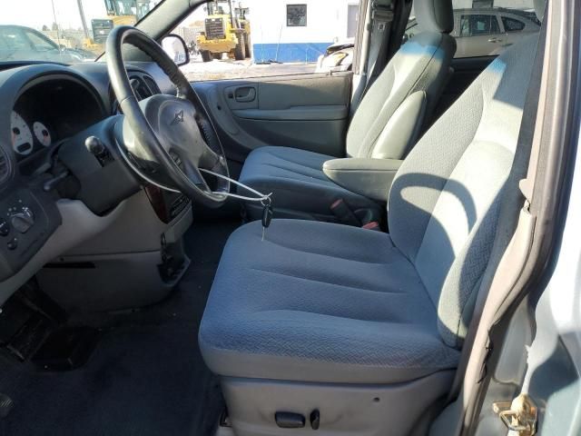 2004 Chrysler Town & Country Touring