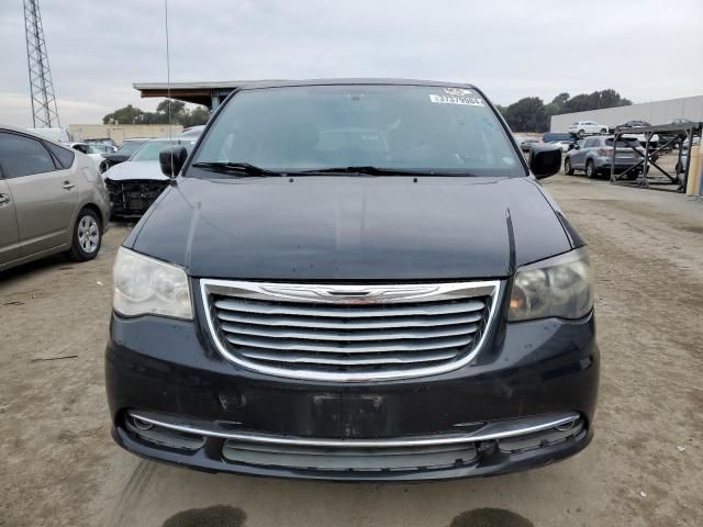 2014 Chrysler Town & Country S