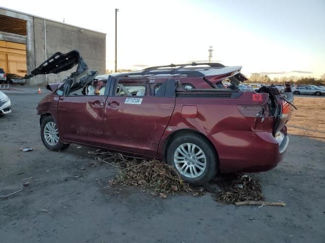 2014 Toyota Sienna XLE