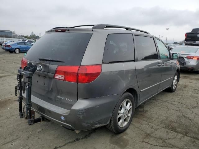 2005 Toyota Sienna XLE