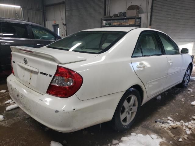 2004 Toyota Camry LE