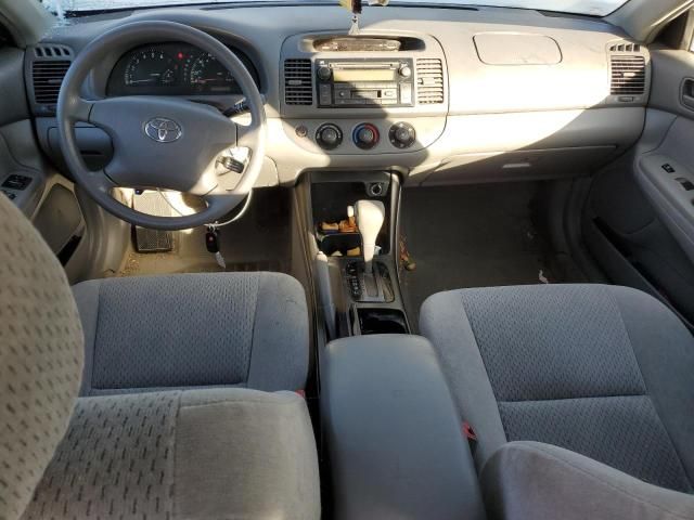 2004 Toyota Camry LE