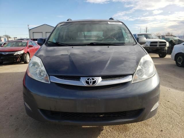 2006 Toyota Sienna XLE