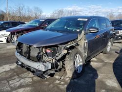 Toyota Highlander Vehiculos salvage en venta: 2015 Toyota Highlander LE