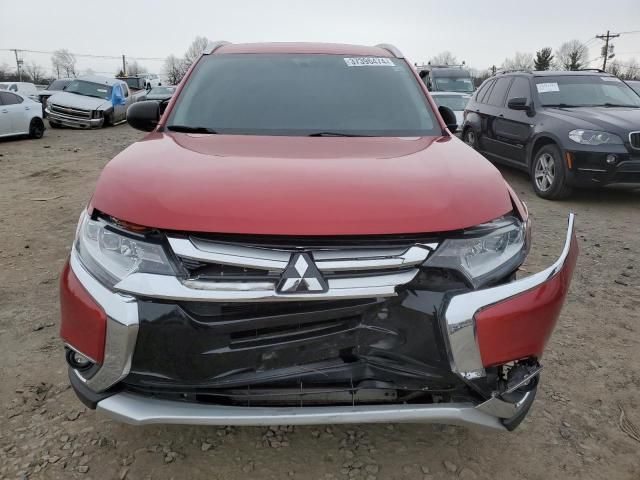 2016 Mitsubishi Outlander SE