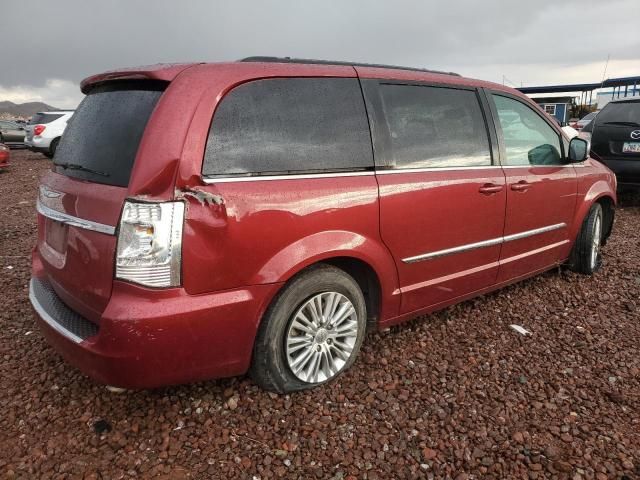 2015 Chrysler Town & Country Touring L