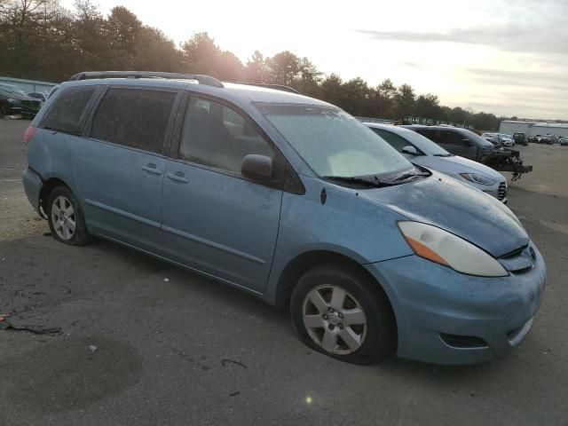 2009 Toyota Sienna CE