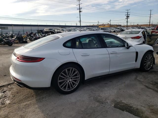 2018 Porsche Panamera 4