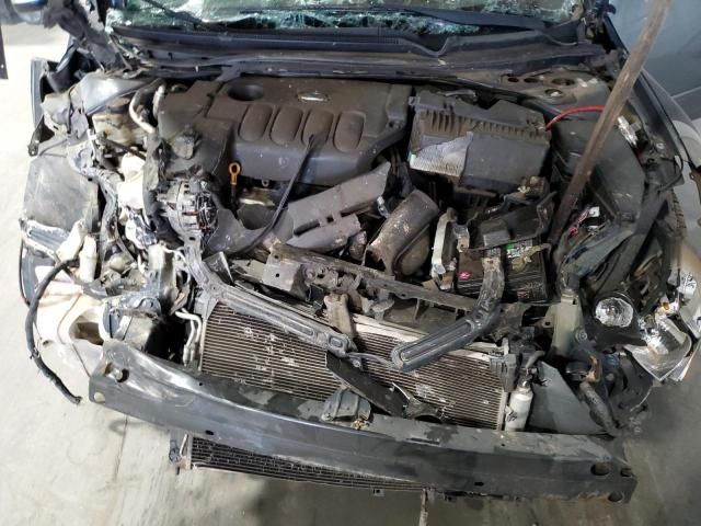 2010 Nissan Altima Base