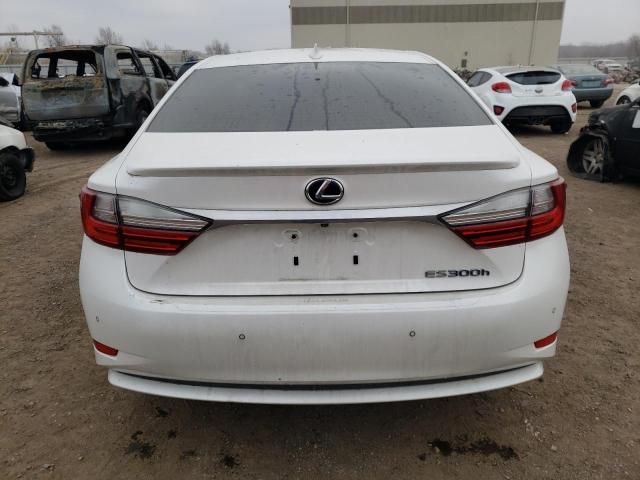 2016 Lexus ES 300H